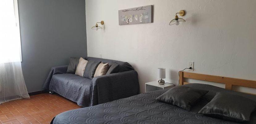 Location Saisonniere Apartment Coursan Luaran gambar