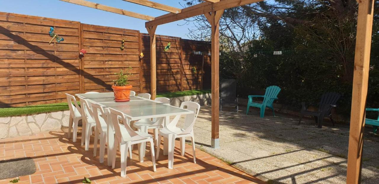 Location Saisonniere Apartment Coursan Luaran gambar