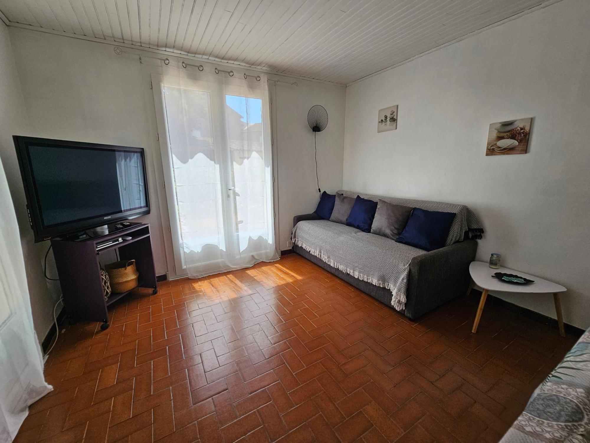 Location Saisonniere Apartment Coursan Luaran gambar