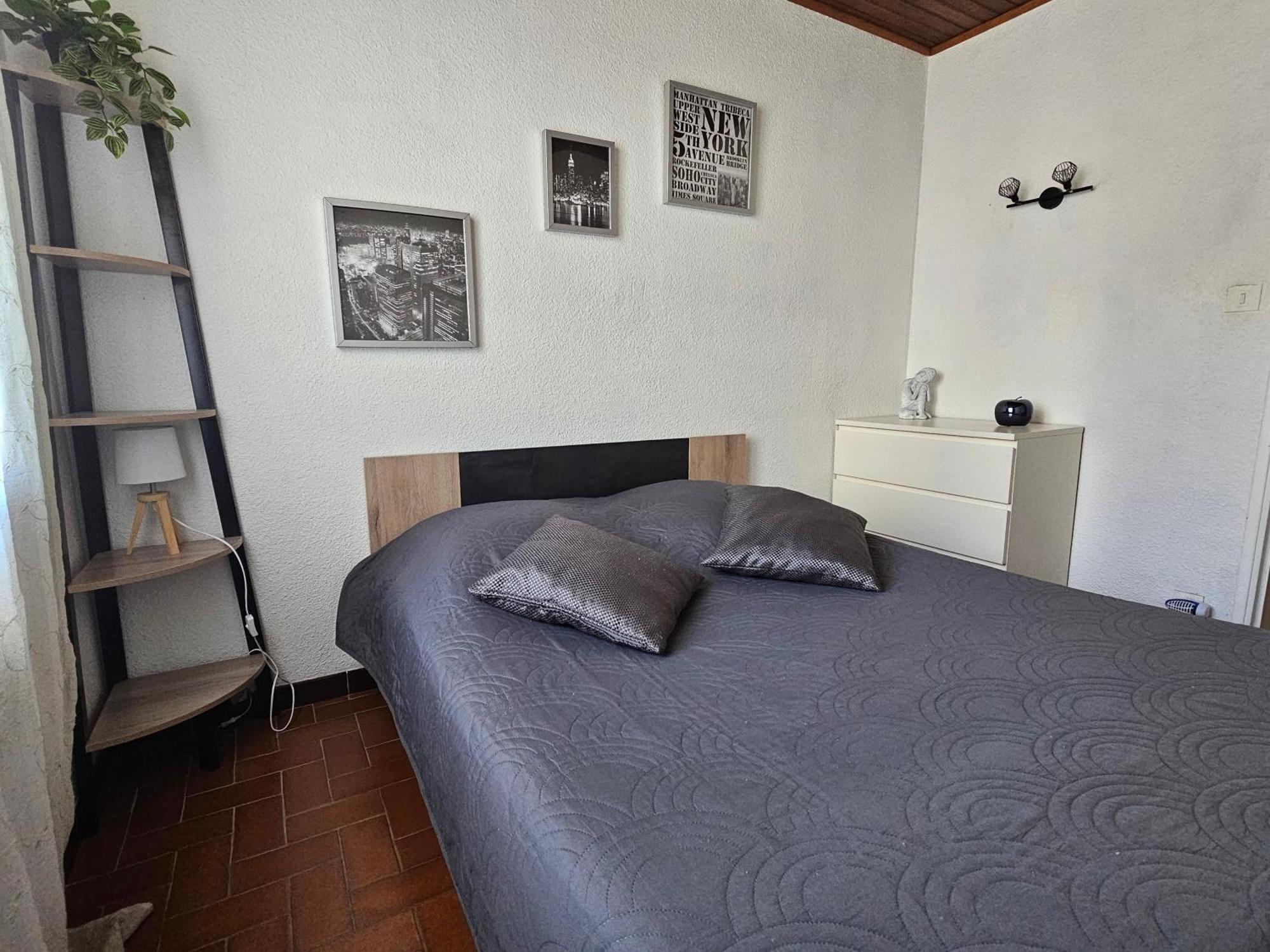 Location Saisonniere Apartment Coursan Luaran gambar