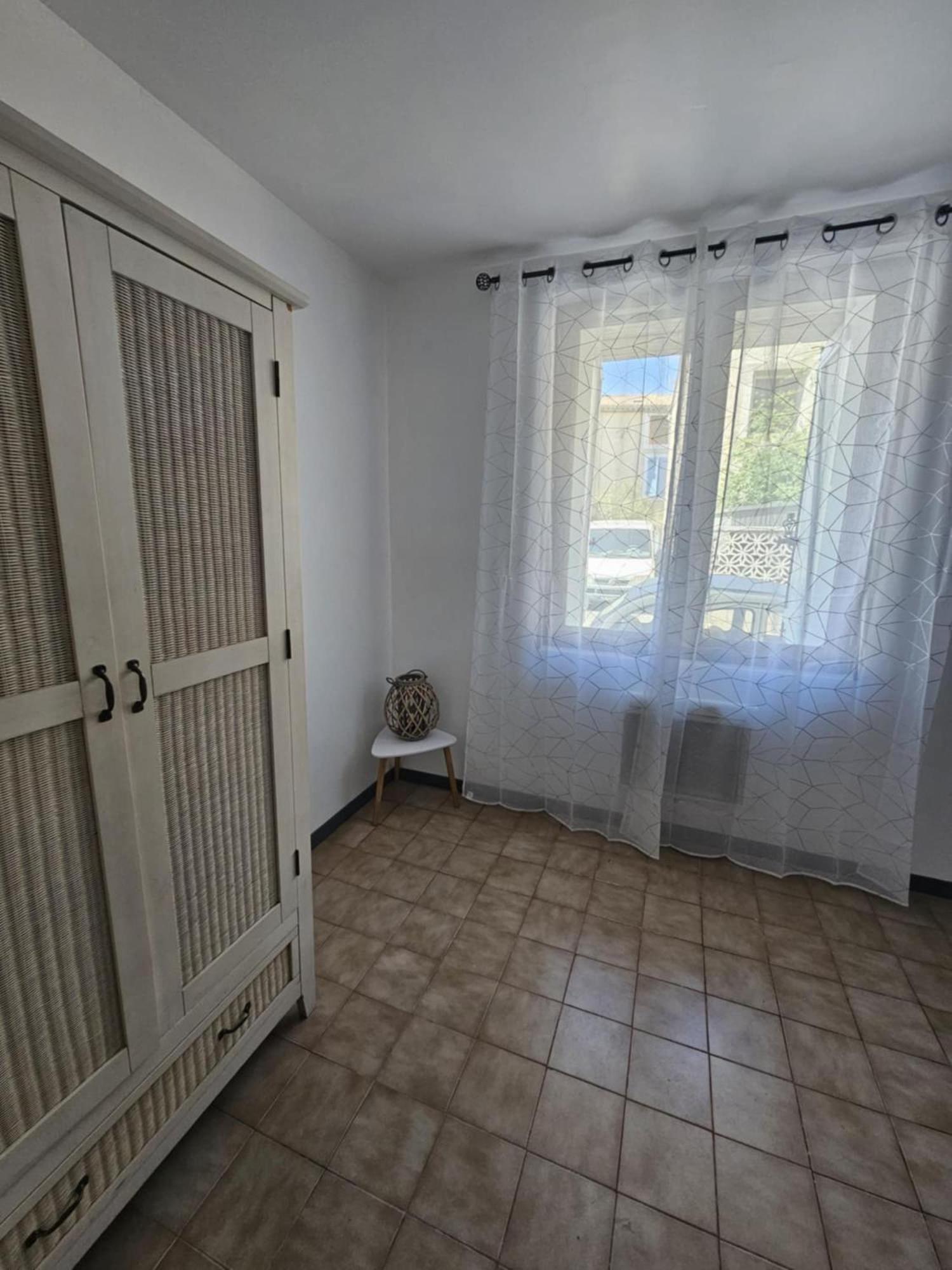 Location Saisonniere Apartment Coursan Luaran gambar